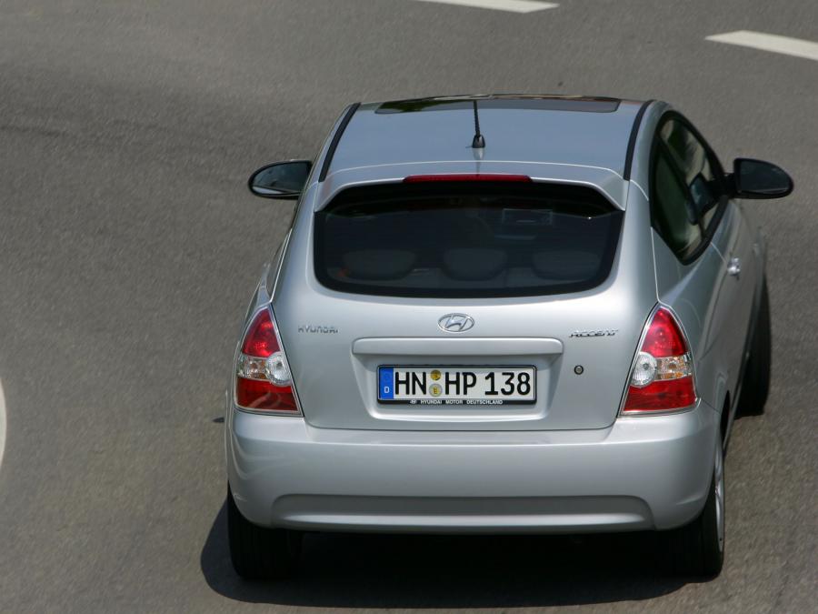  Hyundai Accent 3-Door 2006 года  (фото 44 из 54)
